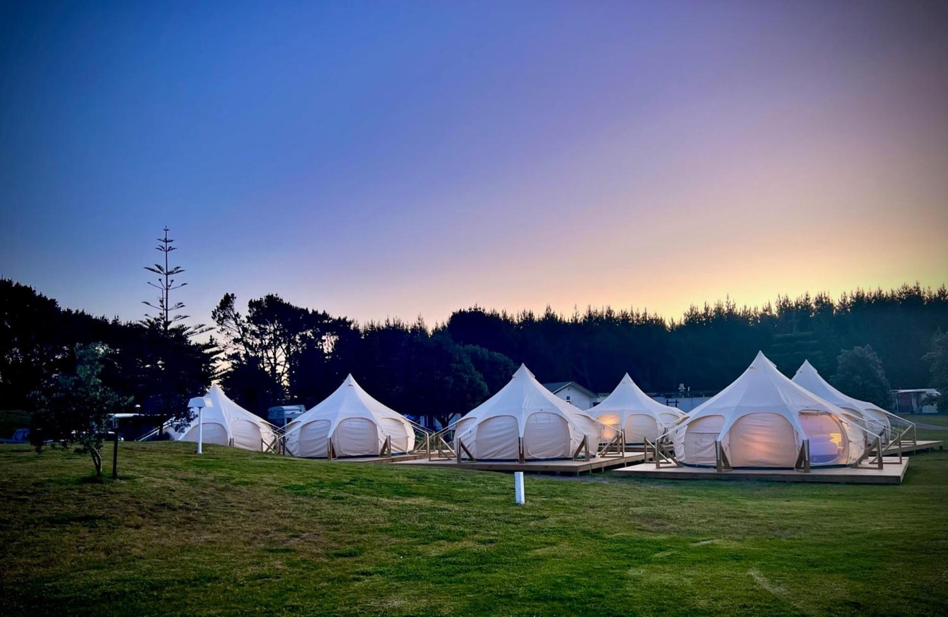 Foxton Beach Holiday Park Bagian luar foto