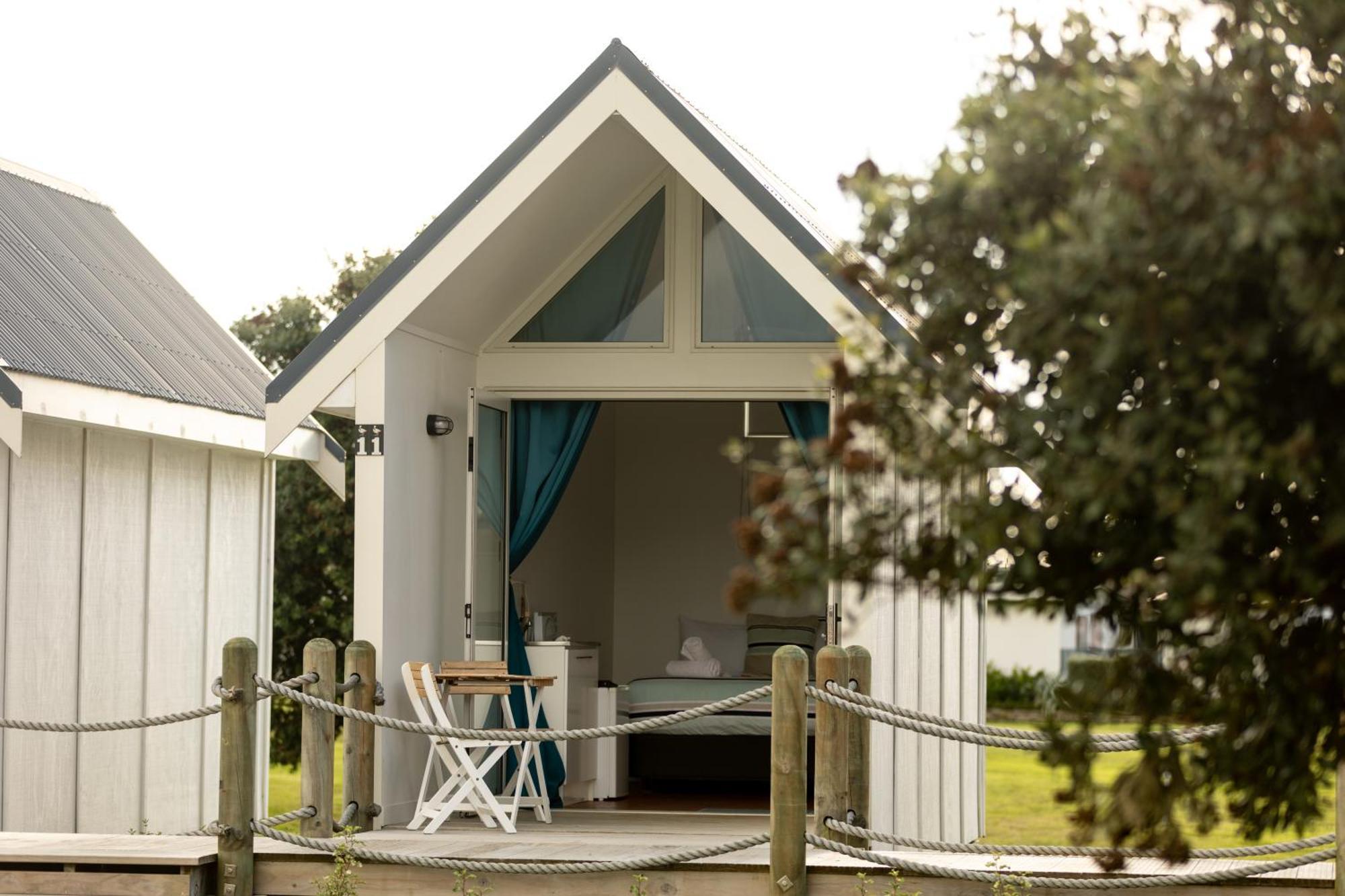 Foxton Beach Holiday Park Bagian luar foto