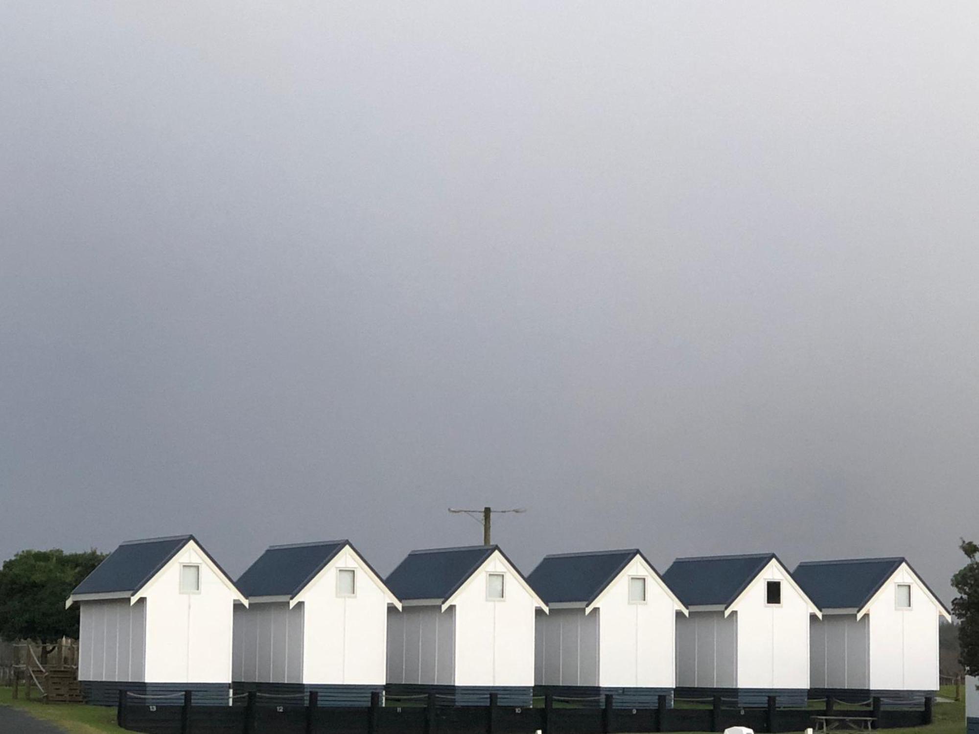 Foxton Beach Holiday Park Bagian luar foto