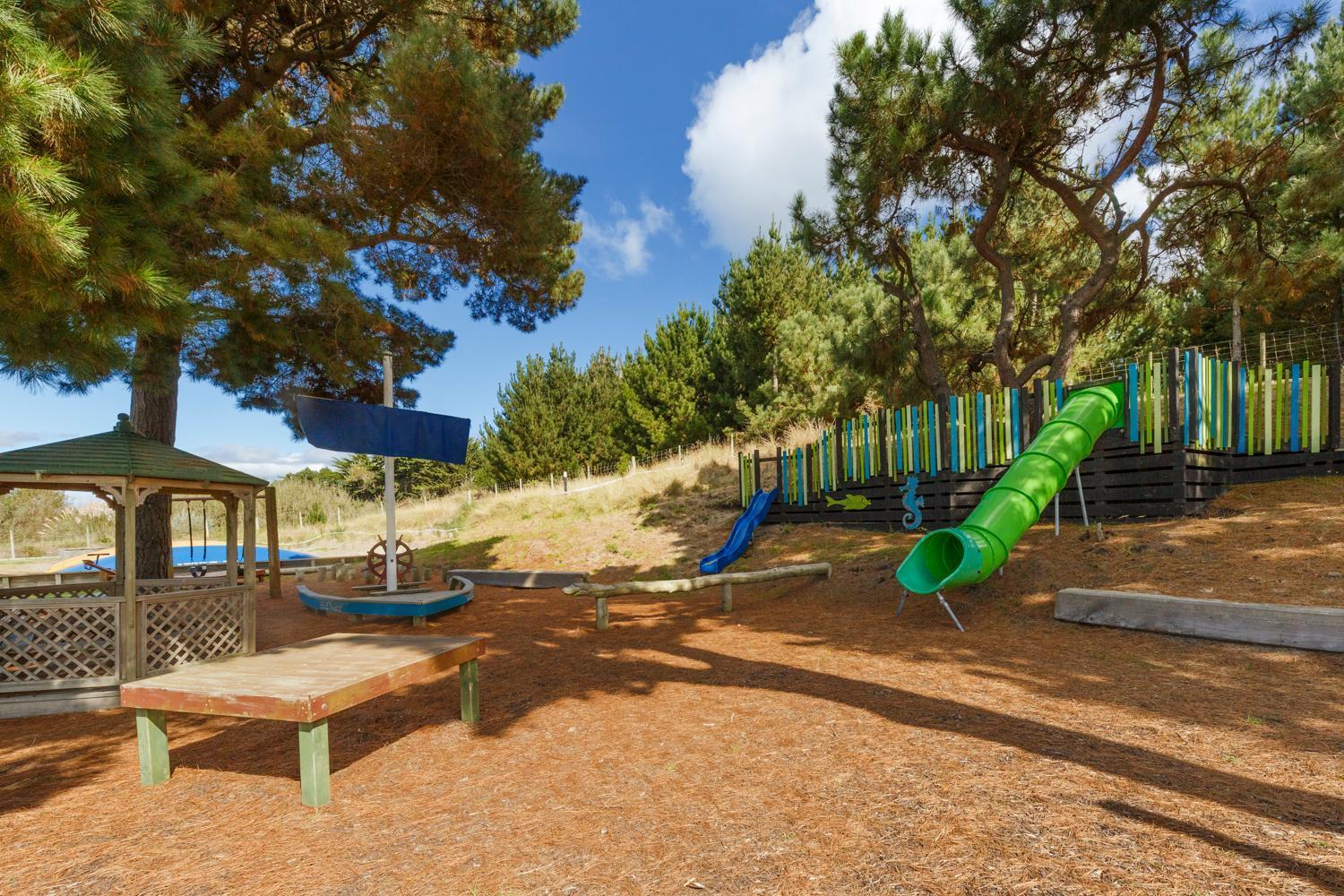 Foxton Beach Holiday Park Bagian luar foto